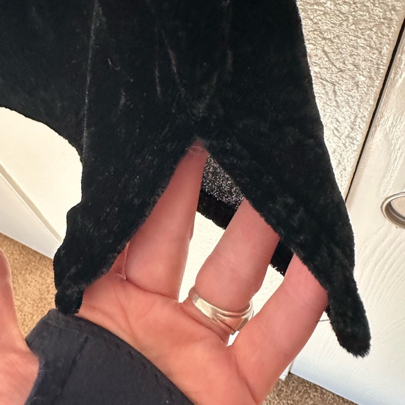 ColdWater Creek, women’s, black, velvet, tank. Size Large. - Picture 6 of 8